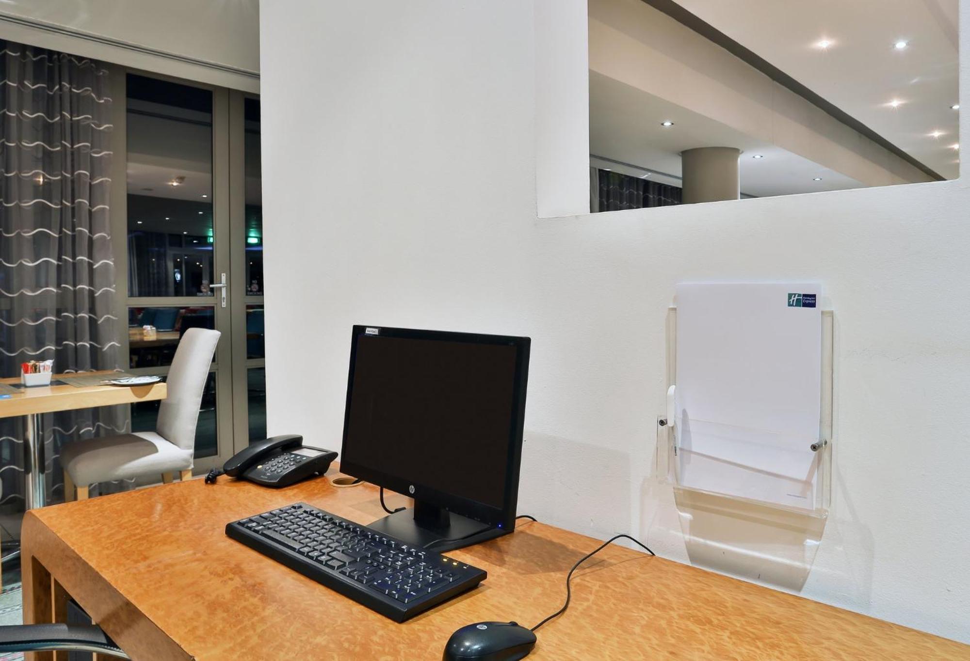 Holiday Inn Express Durban - Umhlanga By Ihg Экстерьер фото