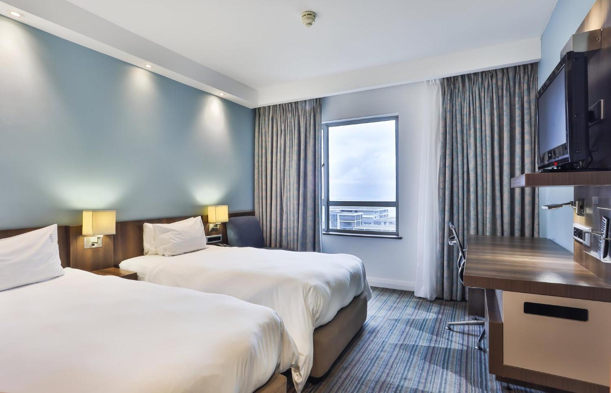 Holiday Inn Express Durban - Umhlanga By Ihg Экстерьер фото